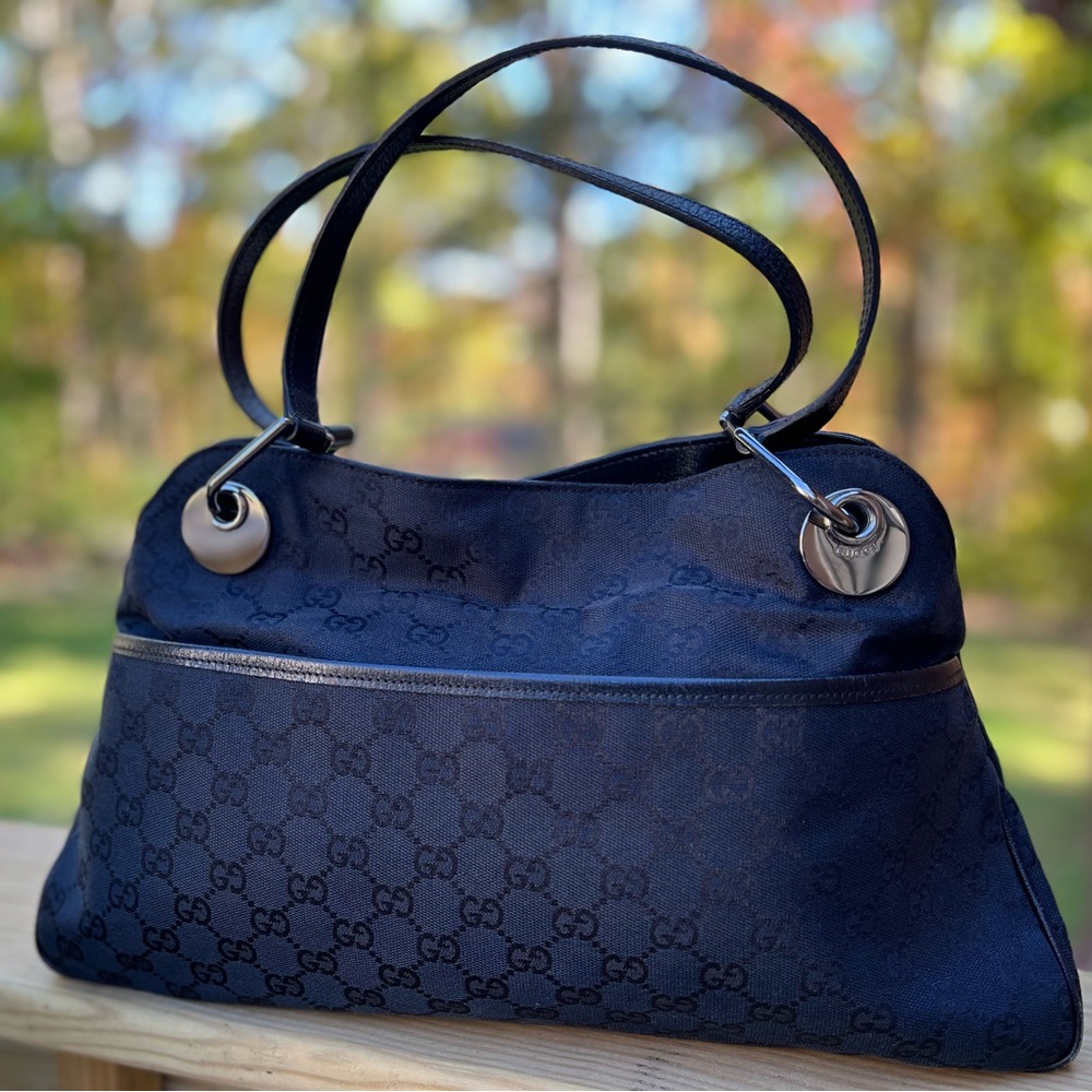 Gucci black handbag 2000-2015 GG Canvas Eclipse shoulder bag